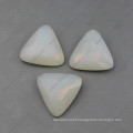 Grânulos brancos das pedras da fantasia do Opal para a jóia